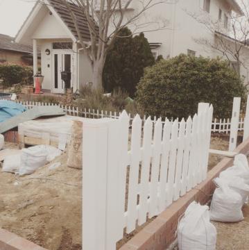 �G�N�X�e���A�H�[ ������  �f�U�C�� �t�F���X