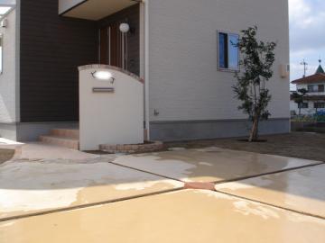 �G�N�X�e���A�H�[ ������ �A�v���[�`�ɊL�k �r�[��